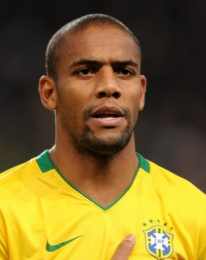 Maicon Douglas Sisenando